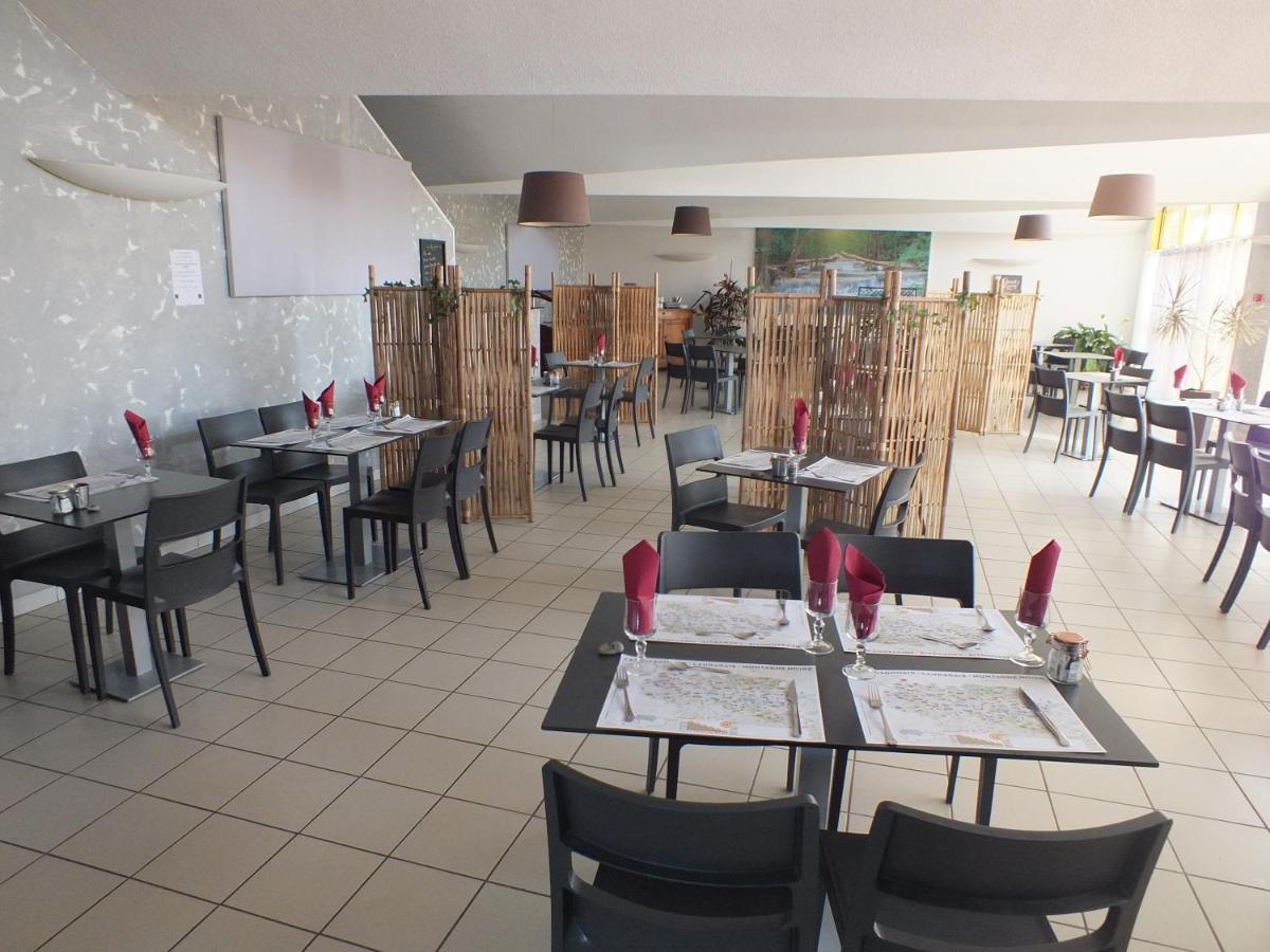 Logis Hotel Restaurant Le Clos Saint Loup Bram Esterno foto