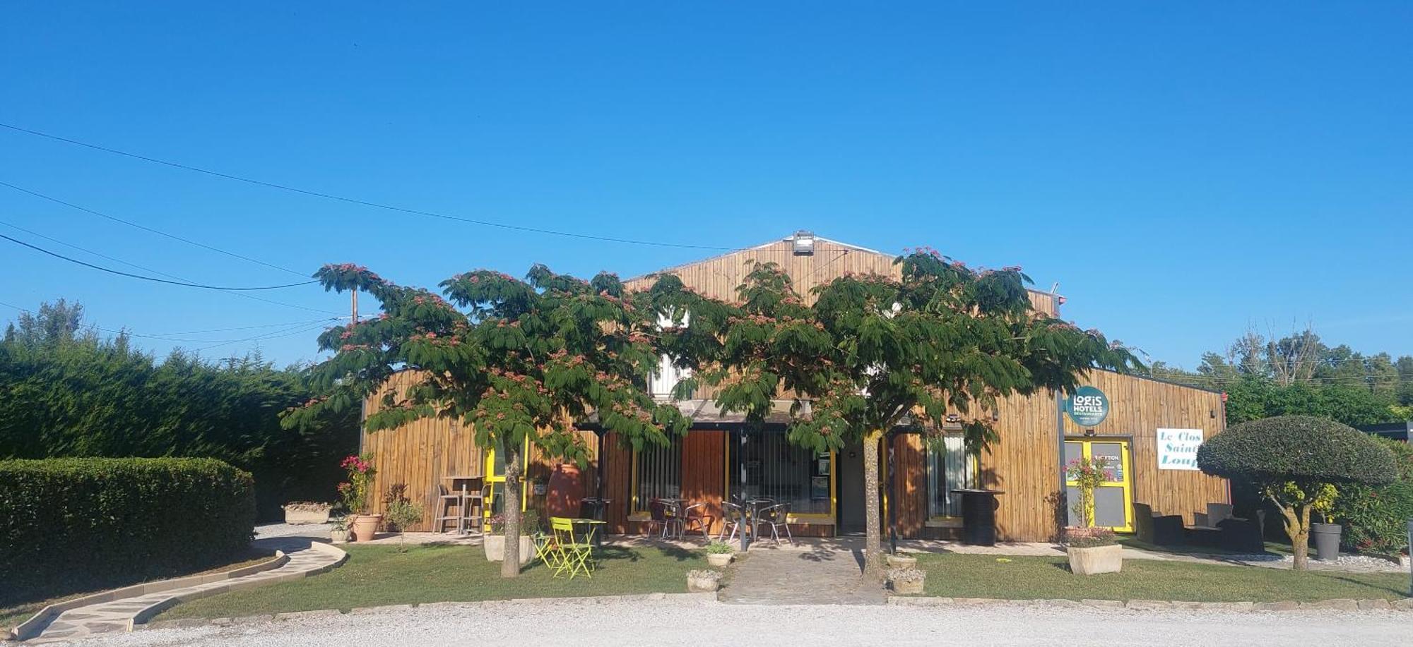 Logis Hotel Restaurant Le Clos Saint Loup Bram Esterno foto